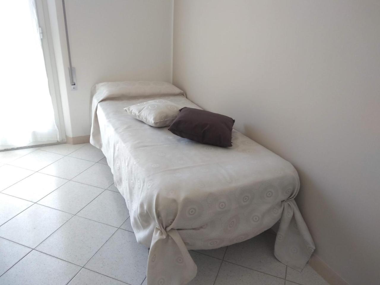 Hotel La Bella Vita Rimini Bagian luar foto